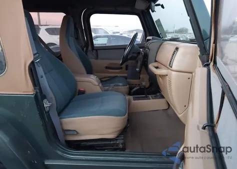 2002 Jeep Wrangler Sahara z USA, uszkodzony, nr VIN 1J4FA59S02P776657